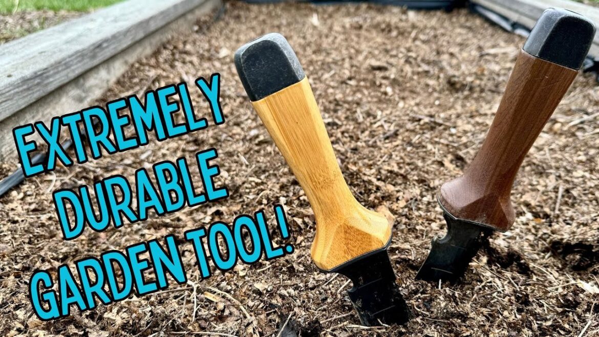 Barebones Hori Hori Ultimate Garden Knife Review | Japanese Double-Edged Tempered Steel Blade Barebones Hori Hori Ultimate Garden Knife Review | Japanese Double-Edged Tempered Steel Blade