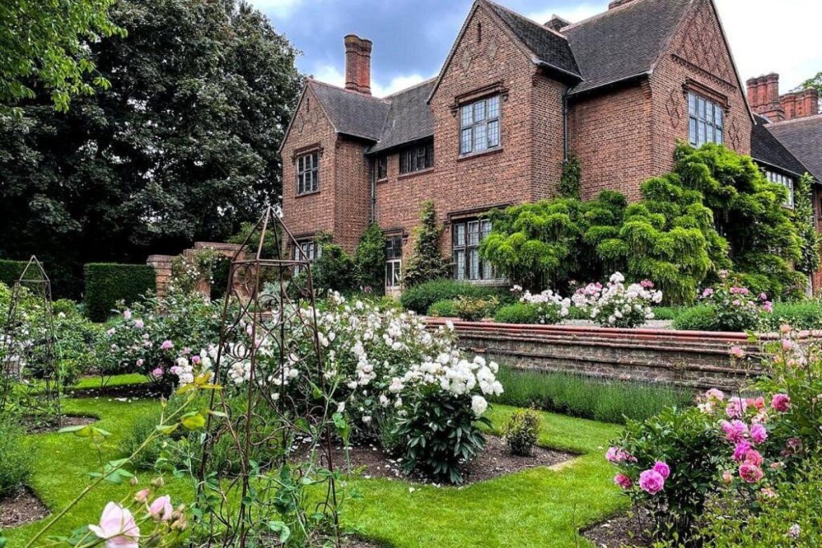 Secret York garden 'hidden in plain sight' with a 'surprise' around every corner