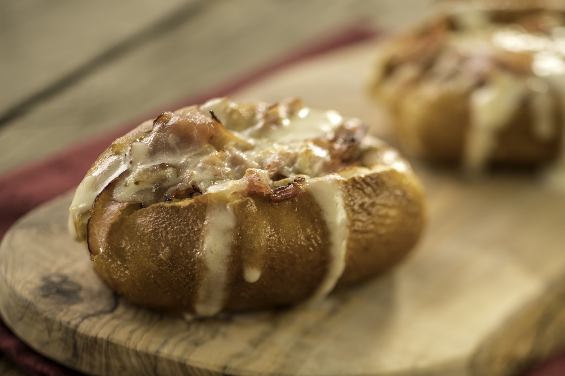 2026-WDW-FG-Foodie-Guide-PretzelBread