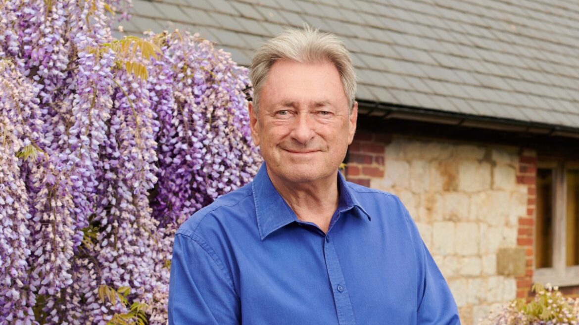 Don’t be a snob about fake flowers