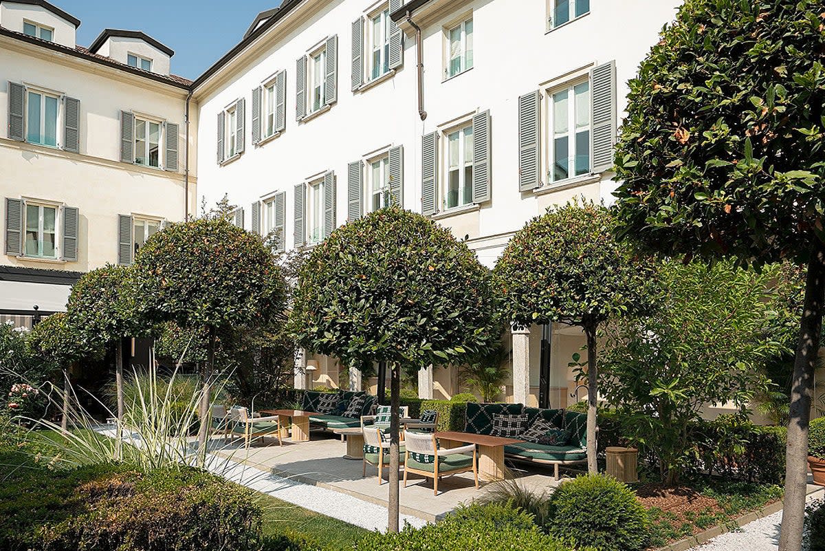 Escape Milan’s hustle and bustle in Four Season’s courtyard garden (Four Seasons)