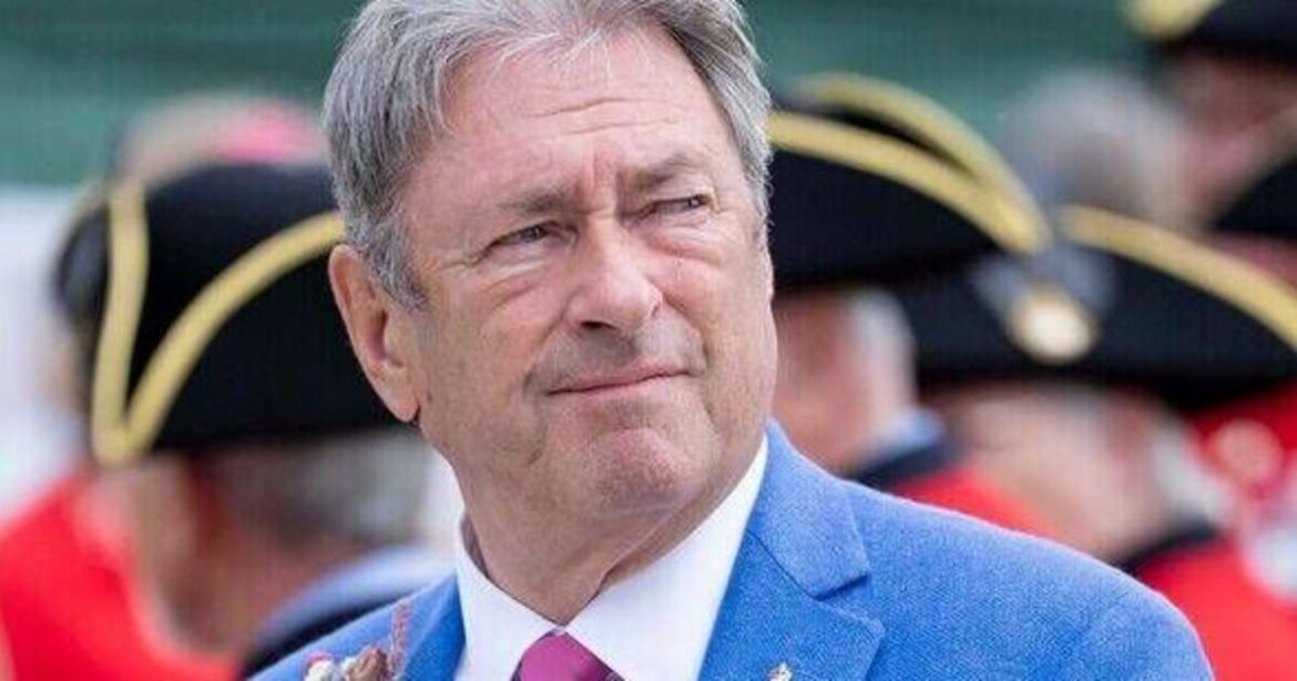 Alan Titchmarsh names gardening job to do 'as soon as you can before spring'