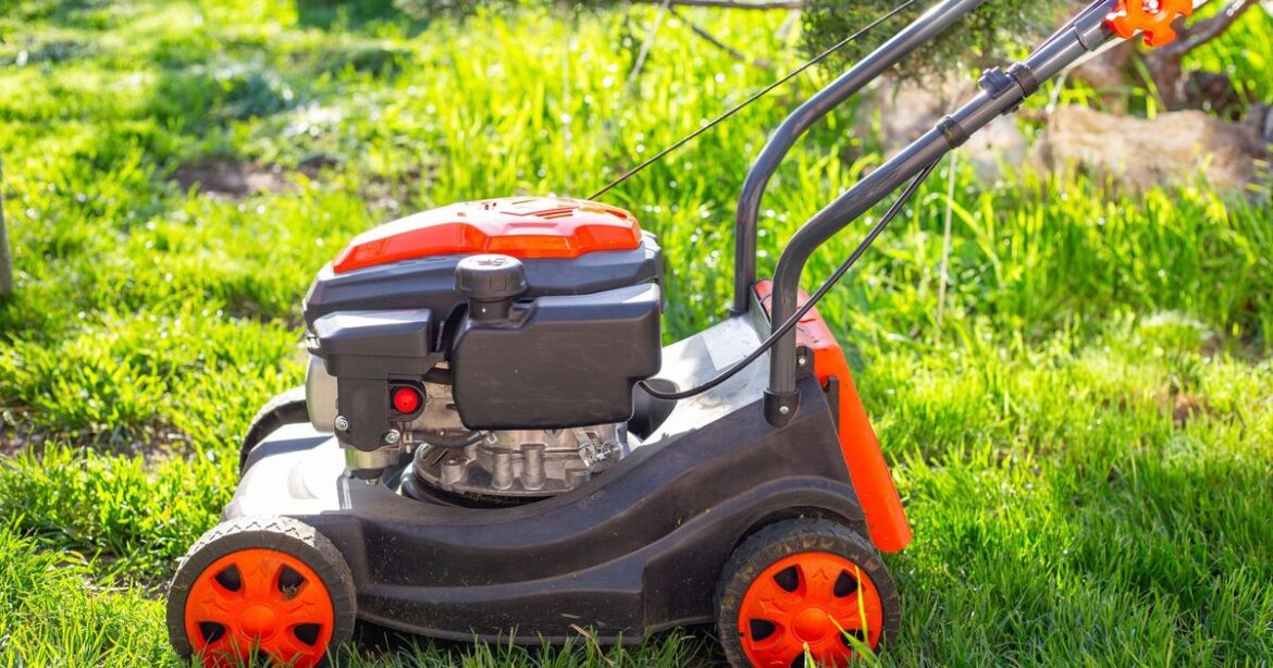 Exact date to start mowing your lawn — it’s just around the corner