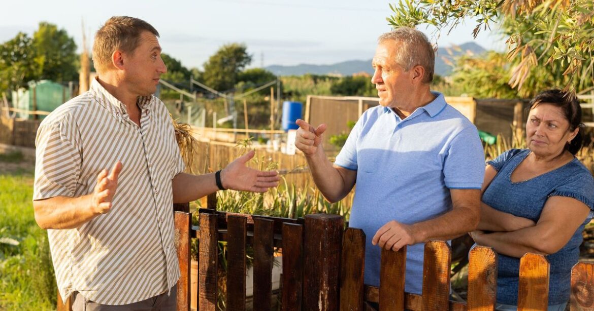 Solicitor explains how to resolve fence and 2 more neighbour disputes Solicitor explains how to resolve fence and 2 more neighbour disputes