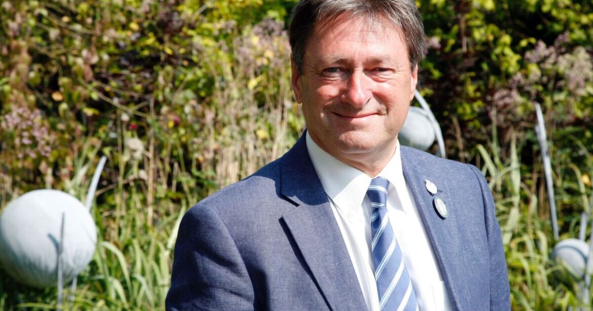 Alan Titchmarsh 3-step fix for greener lawn ready for spring