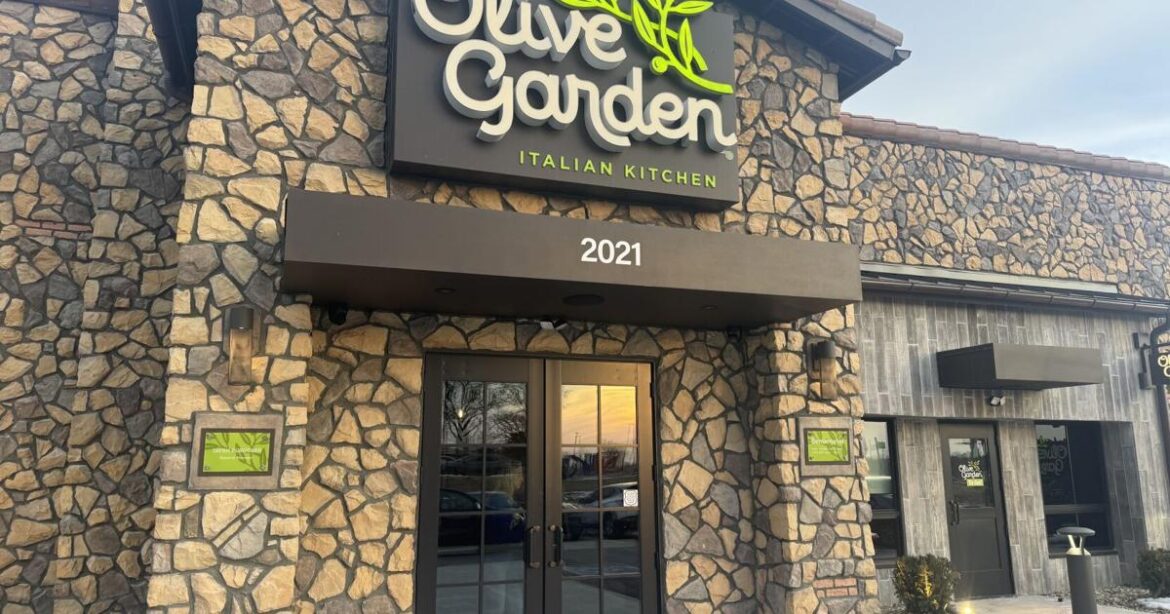 Olive Garden opens near KU campus | News