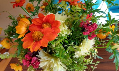 Calhoun County Gardening – From Garden to Bouquet: Local Designer Shares the Art of Country Cottage Floral Design Country Cottage Bouquets-3