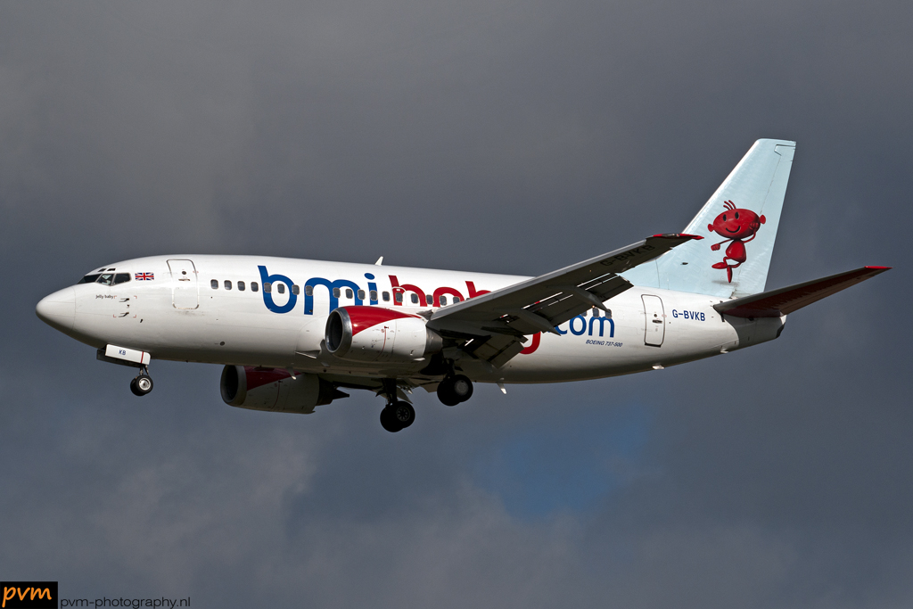 A British guy is burying a Boeing 737 in his garden as a doomsday bunker bmibaby Boeing 737-500