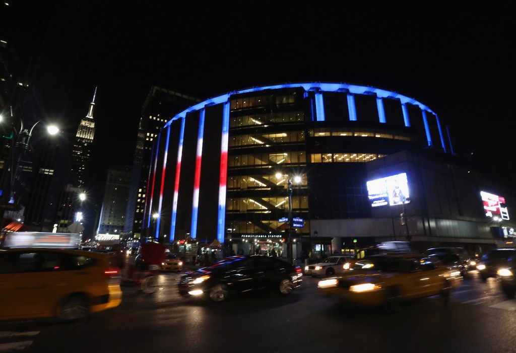 MSG considering splitting Knicks, Rangers into separate businesses MSG considering splitting Knicks, Rangers into separate businesses