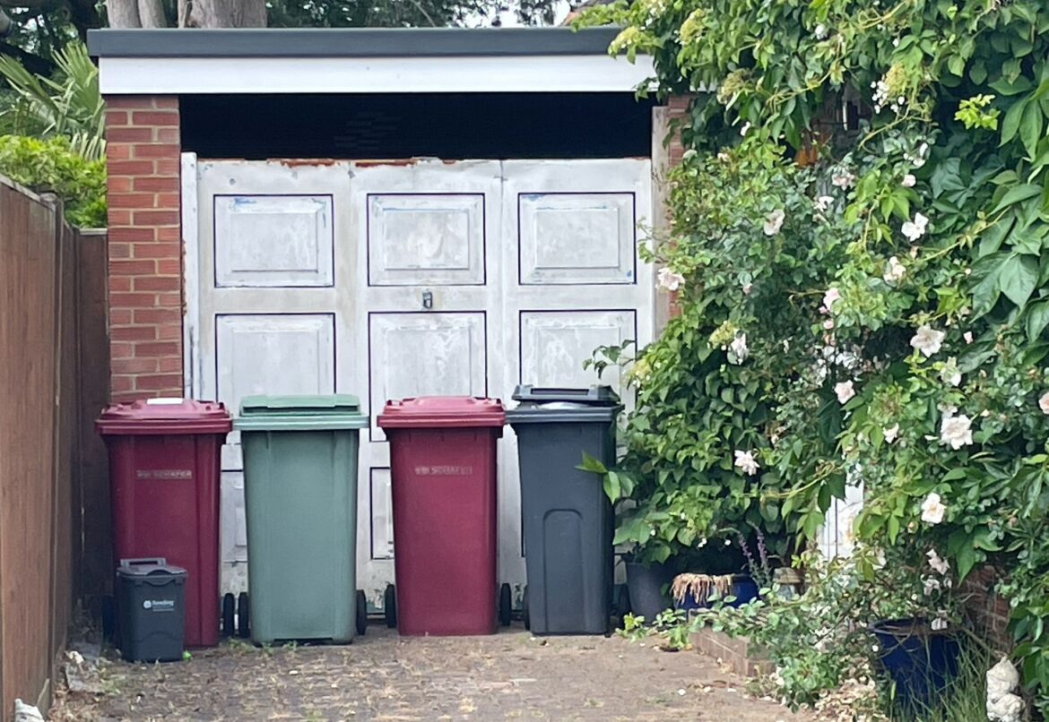 ‘Nearly a month’ without a collection as residents slam council – Reading Today Online A row of bins, including a green waste bin, at a home in Reading. Credit: James Aldridge, Local Democracy Reporting Service