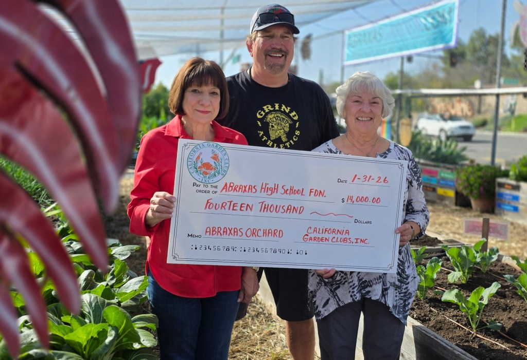 State garden clubs gives $14K to kickstart Abraxas High orchard project – San Diego Union-Tribune State garden clubs gives $14K to kickstart Abraxas High orchard project – San Diego Union-Tribune