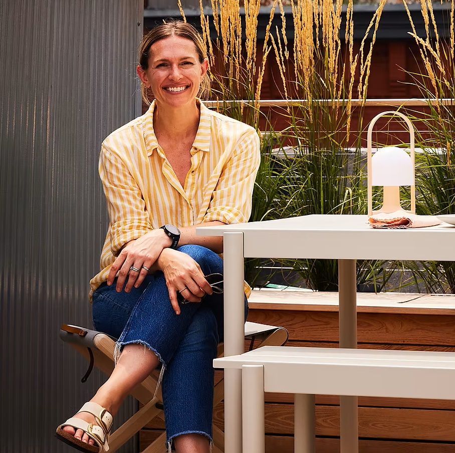 Headshot Kat Aul Cavoni