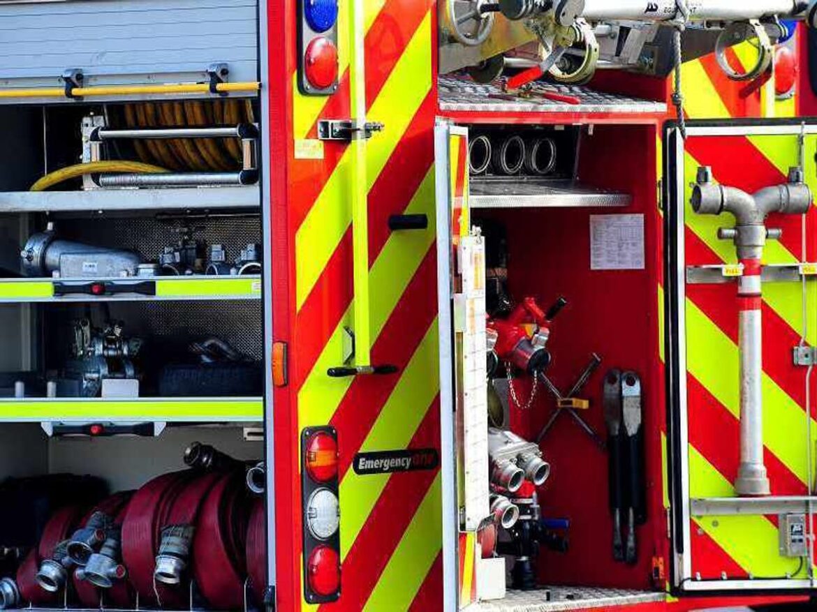 Supporting image for story: Fire crews rush to outdoor blaze in Shrewsbury as fencing and garden furniture catches light