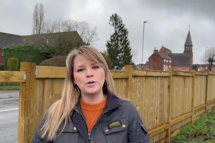 Petty” council orders man to tear down garden fence that’s “78cm too tall "Petty" council orders man to tear down garden fence that's "78cm too tall"