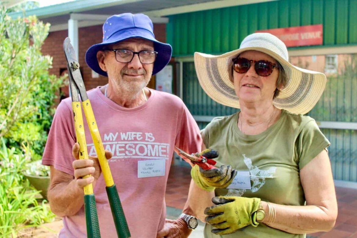 Couple turn gardening passion into service at hospice