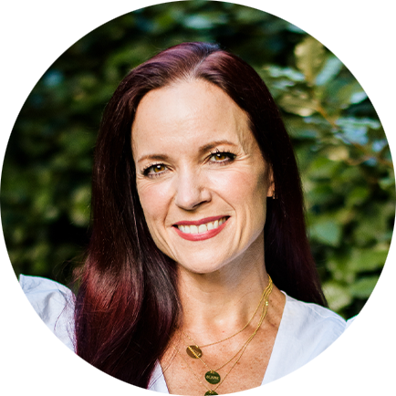 A portrait of a woman