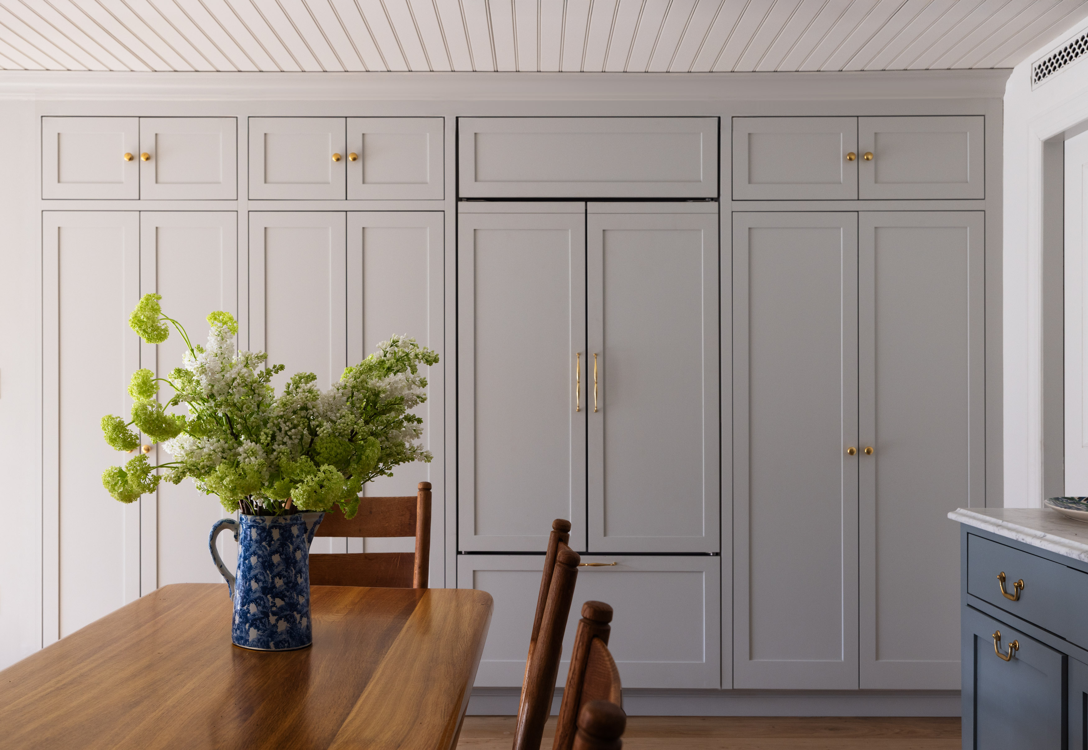 WALL OF CABINETS IN KITCHEN