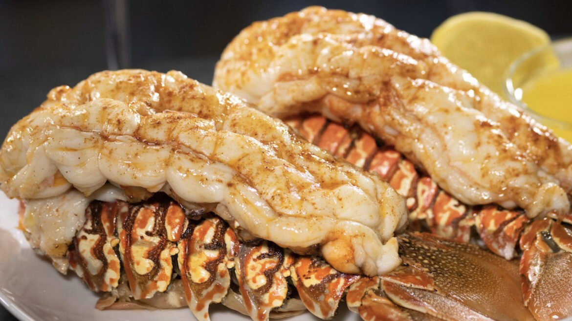 The Olive Garden Sister Chain To Try For A Fancy Seafood Experience The Olive Garden Sister Chain To Try For A Fancy Seafood Experience