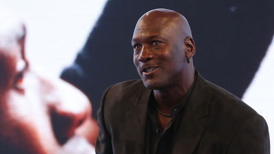 NBA Hall of Famer Michael Jordan analyzes playing in Madison Square Garden ahead of New York Knicks and Los Angeles Lakers clash