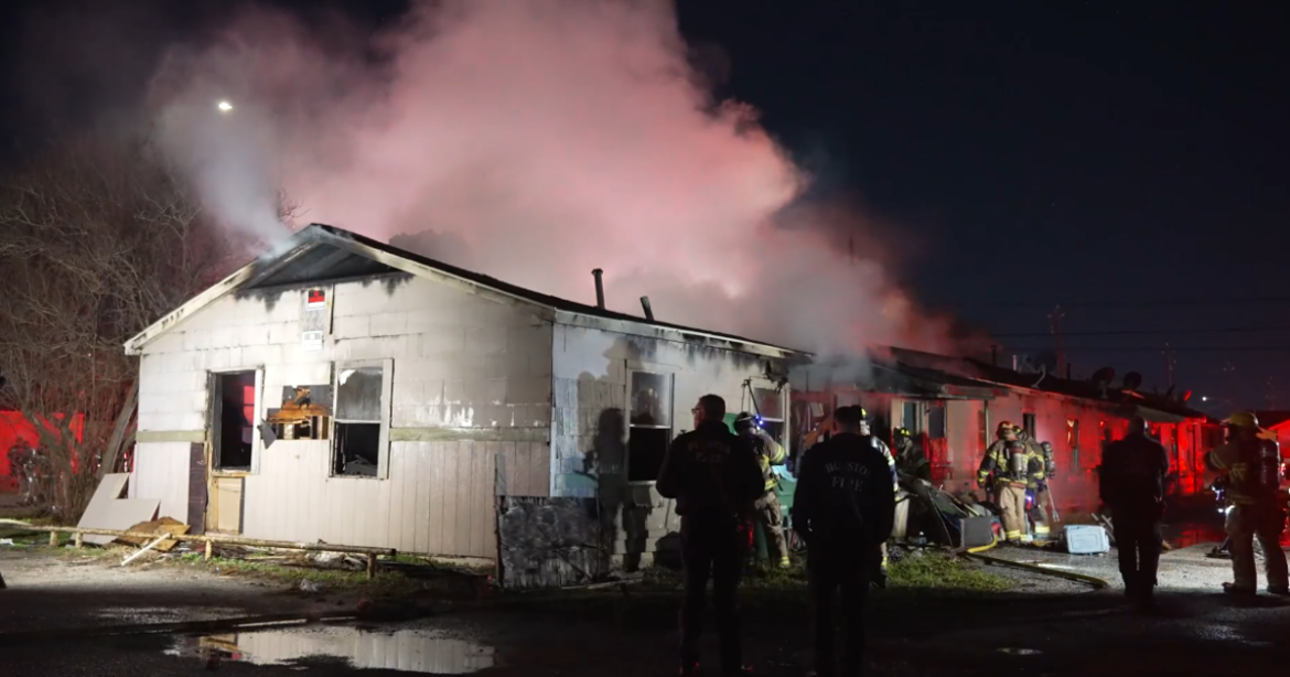 Kashmere Garden fire: 1 injured after large fire burns at residential complex Kashmere Garden fire: 1 injured after large fire burns at residential complex