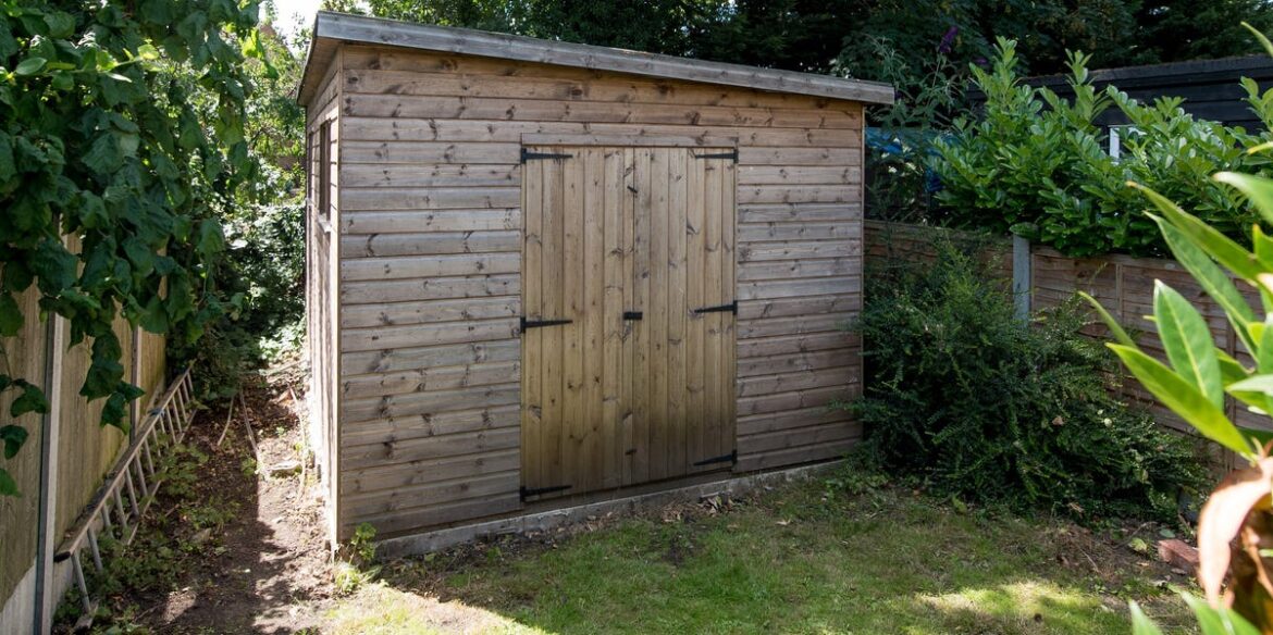 How To Declutter Your Shed In Under 30 Minutes Using The 80/20 Rule How To Declutter Your Shed In Under 30 Minutes Using The 80/20 Rule