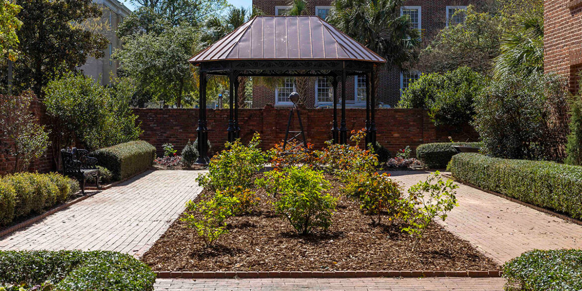 The not-so-secret garden - USC News & Events