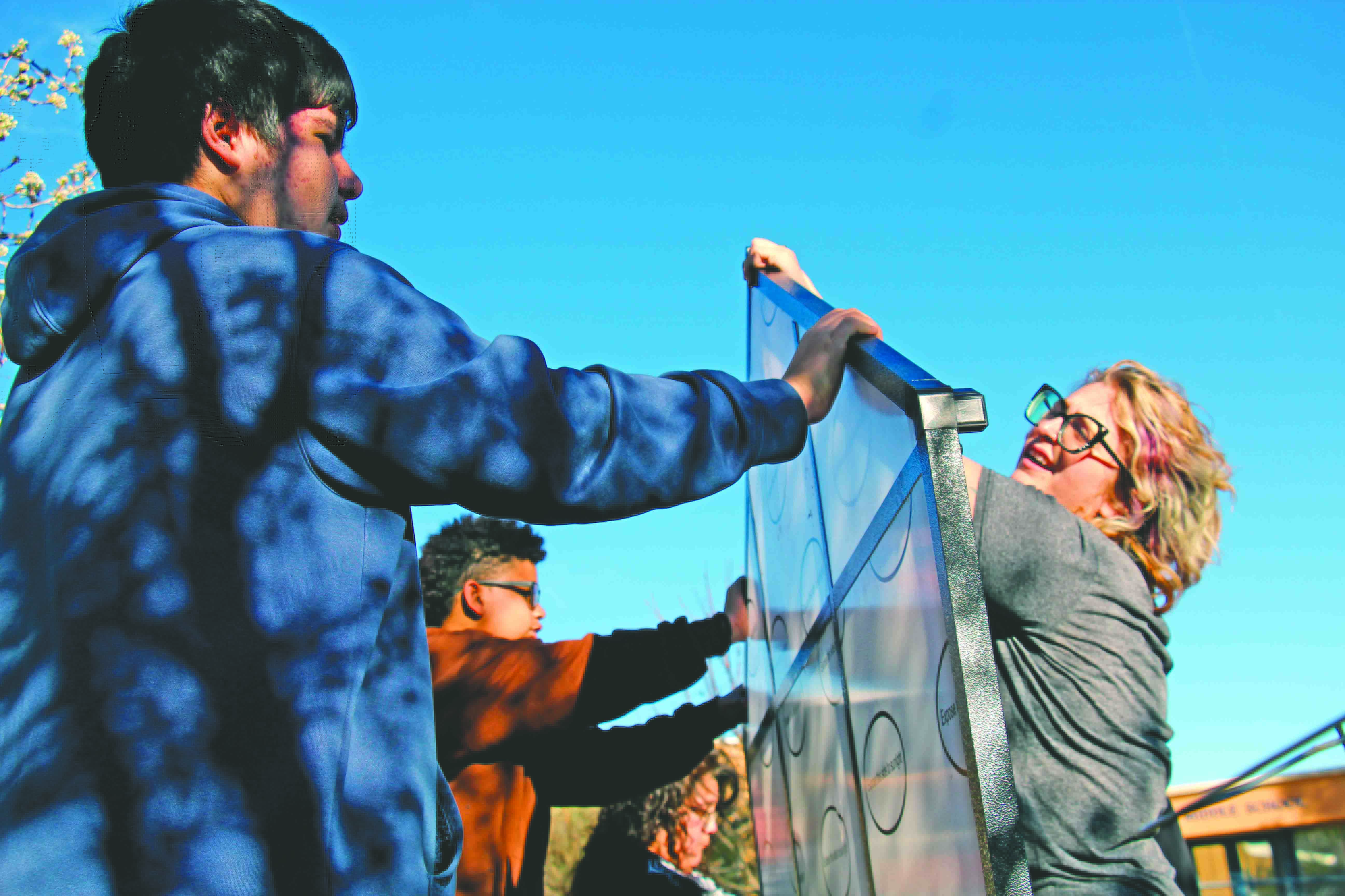 La Plata students revive club, hone gardening skills