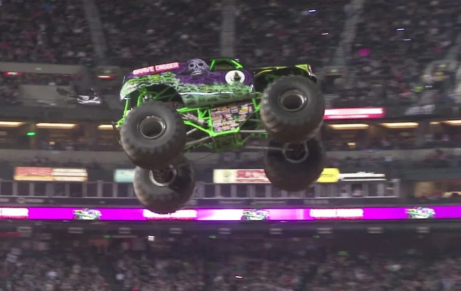 monster_jam_ktsm_20150326084049