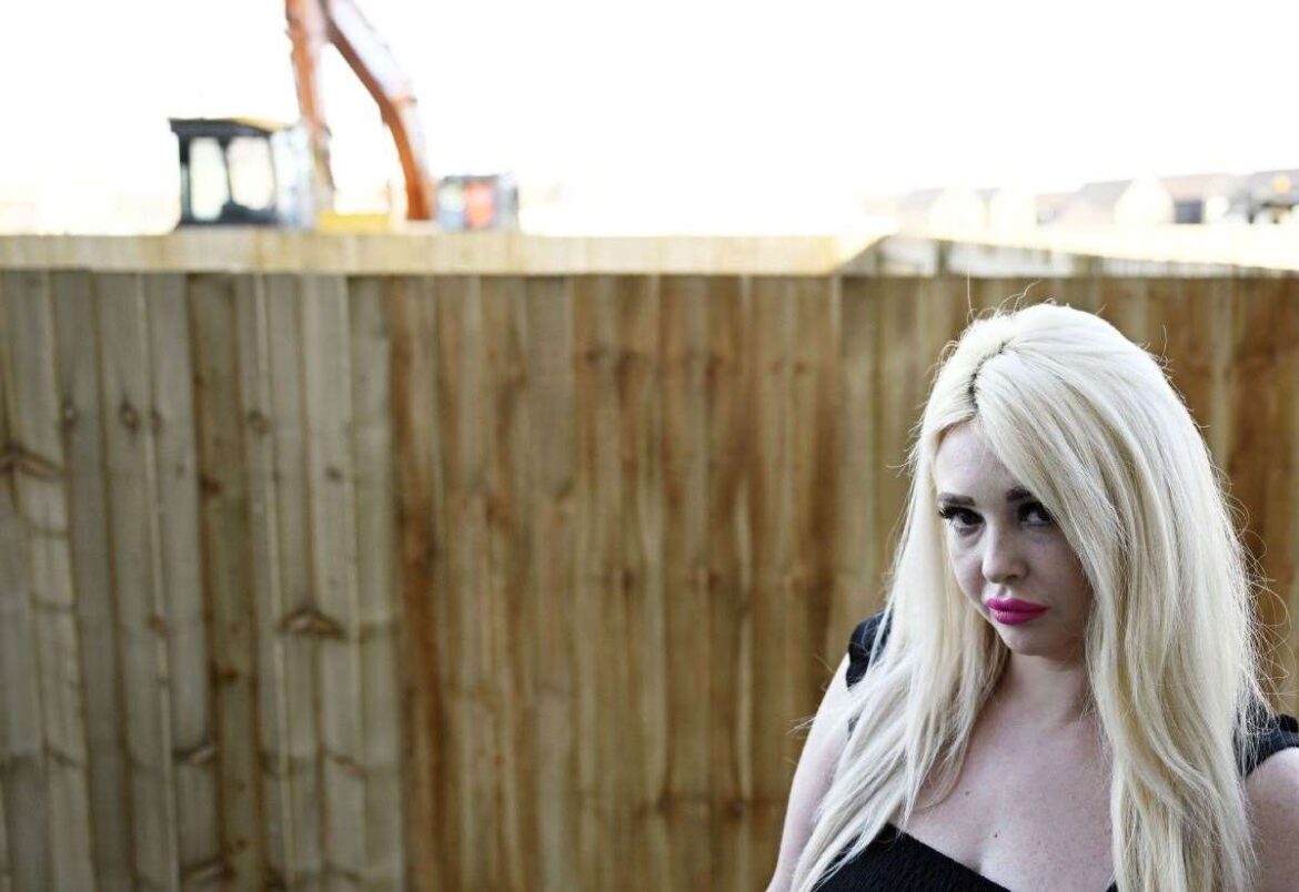 Mum’s ‘living hell’ after buying garden city shared ownership flat in Clocks Avenue, Ebbsfleet Mum’s ‘living hell’ after buying garden city shared ownership flat in Clocks Avenue, Ebbsfleet