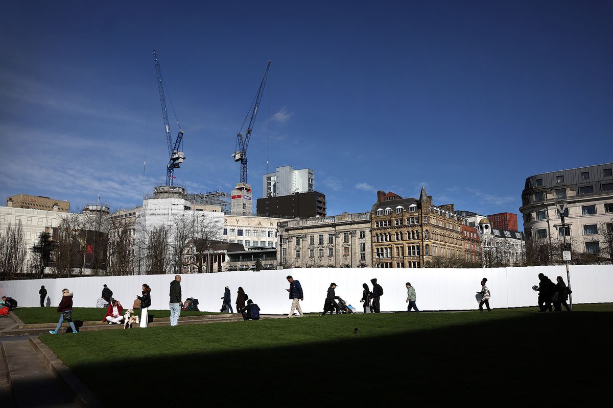 Hoardings around Piccadilly Garden