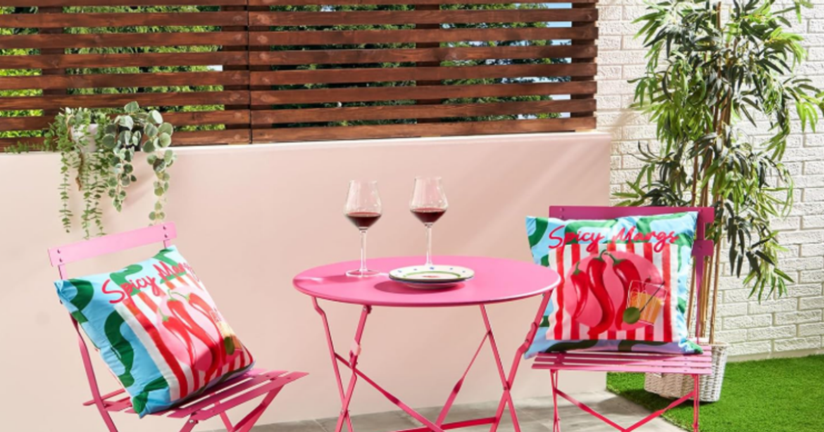 ‘Absolutely gorgeous’ £66 three piece garden set is ‘perfect coffee spot’ for spring Daily Mirror
