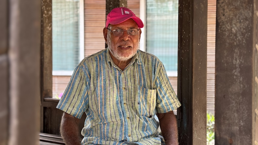 Fond memories of gardening as a youth leads Solomon Island Pathologist back to teaching traditional farming methods Fond memories of gardening as a youth leads Solomon Island Pathologist back to teaching traditional farming methods