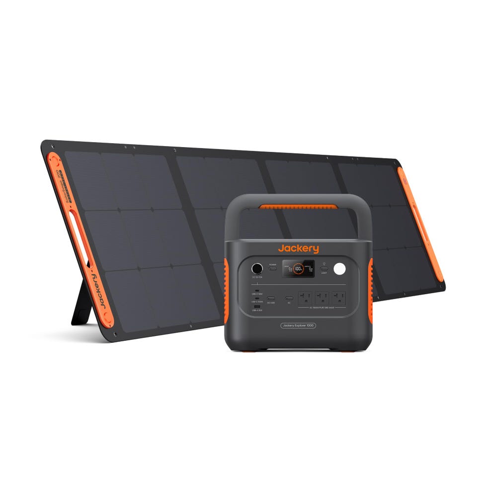 1000 v2 Solar Generator with Panel