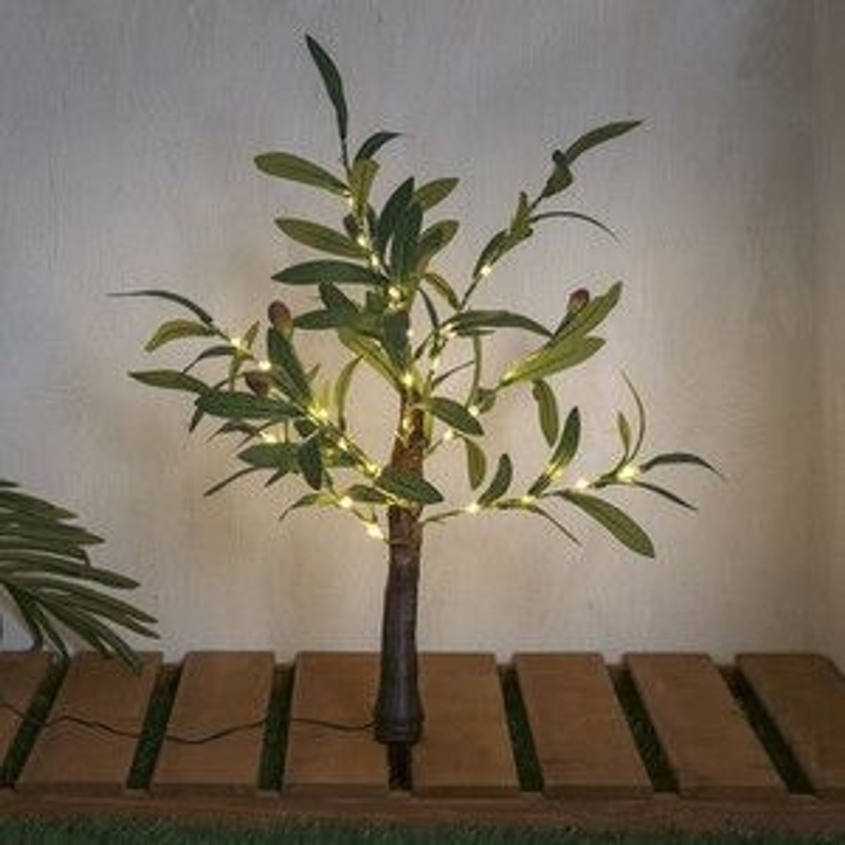 Solar Olive Tree Stake Light