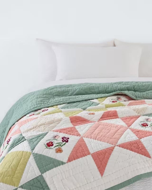 Pansy Quilted Bedspread, Multi