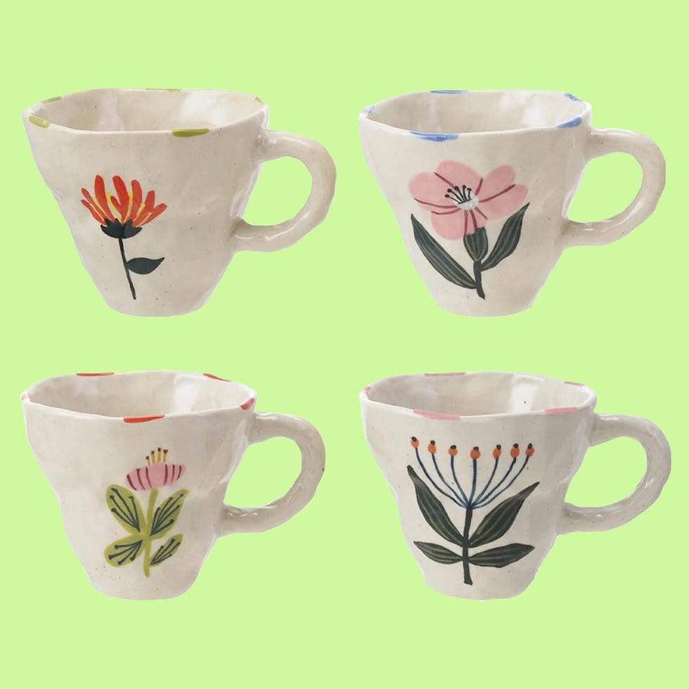 Set of 4 Stoneware Mugs 