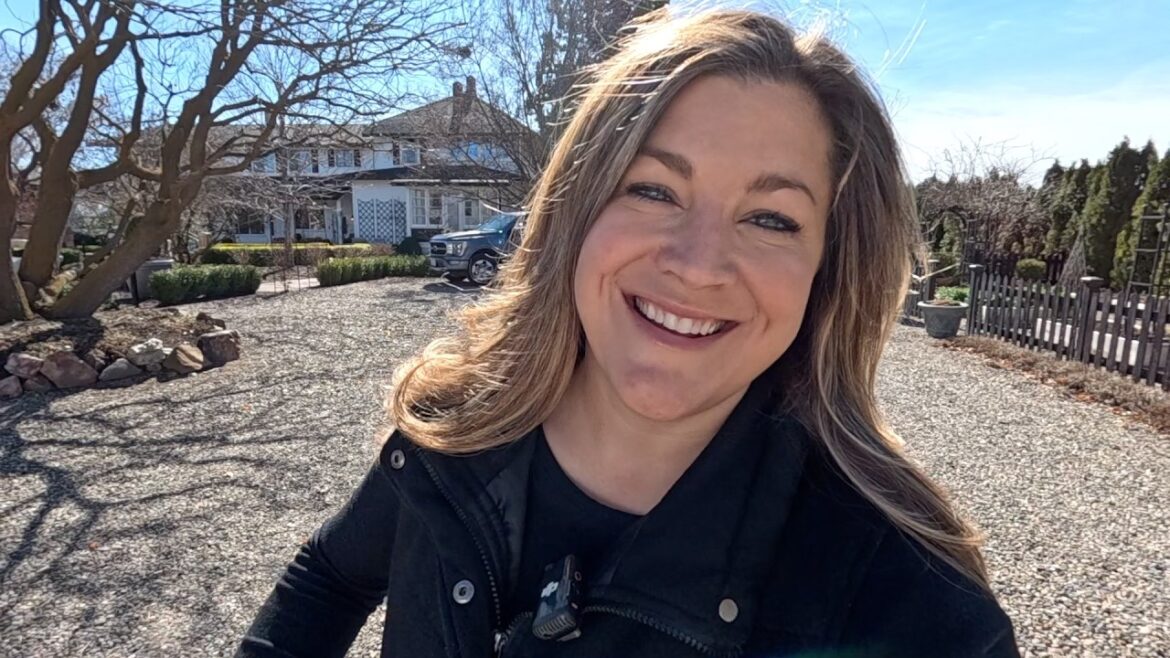 Grapefruit Juleps, New Plant Loads at the Garden Center & Planting Spring Containers! 🥰🙌🪴