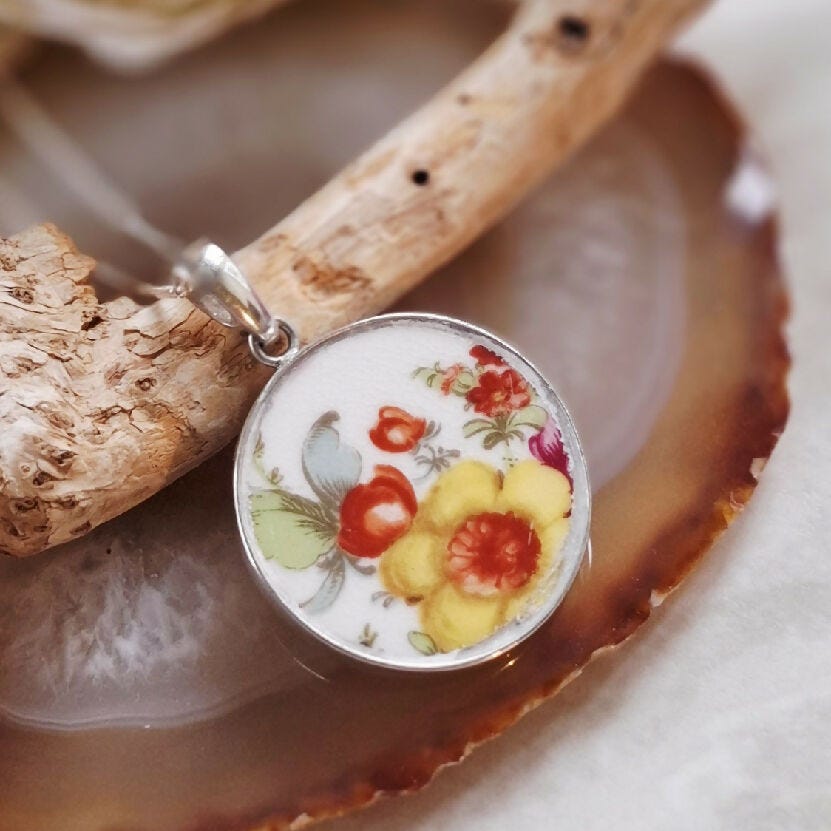 Daffodil broken china pendant