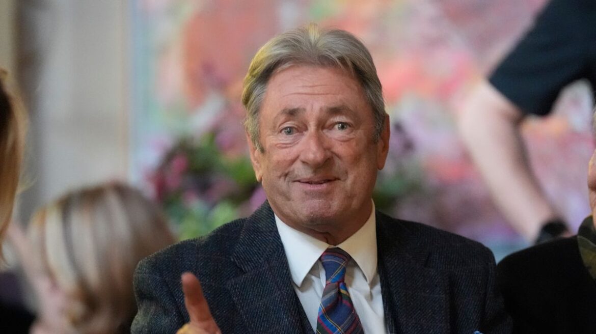 Alan Titchmarsh defied bullies and ‘grew a foot’ thanks to surprise gardening trick Daily Mirror