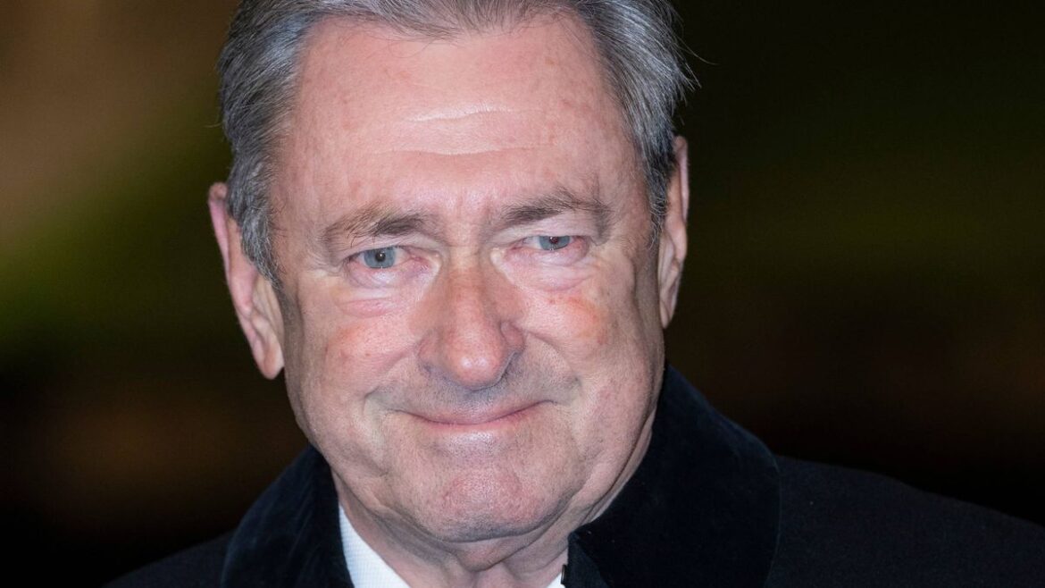 Alan Titchmarsh’s peaceful life in Georgian farmhouse he’s selling for £3.5m Surrey Live
