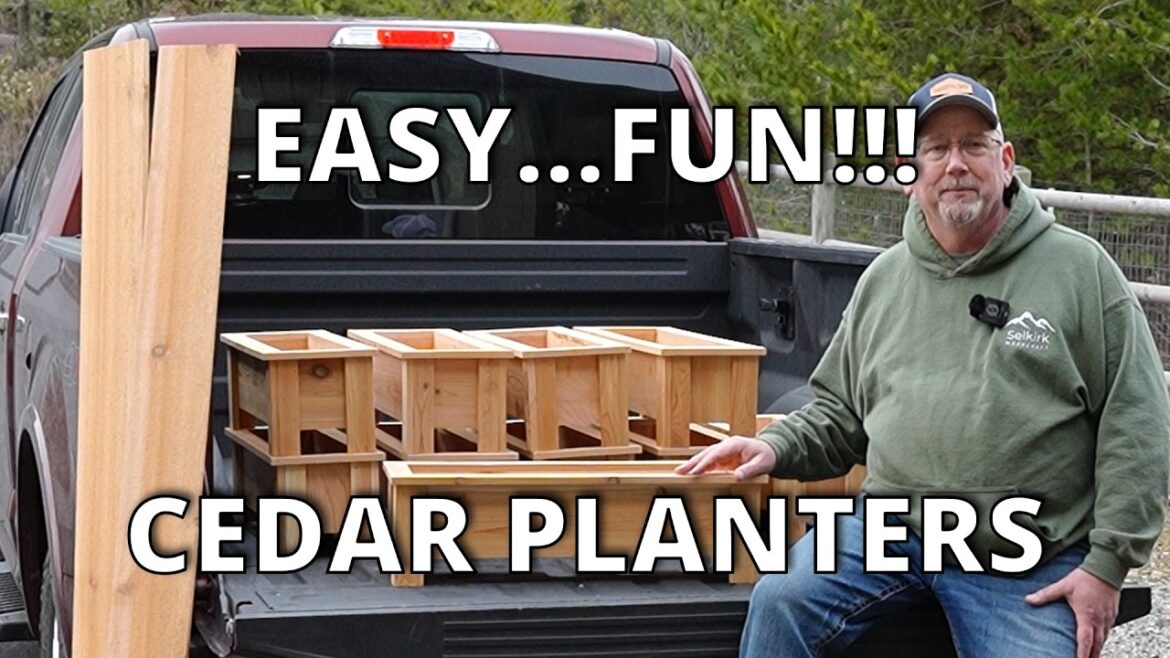 Turn 2 Cedar Fence Pickets into a Planter Box | Easy DIY Project and FREE PLANS Turn 2 Cedar Fence Pickets into a Planter Box | Easy DIY Project and FREE PLANS