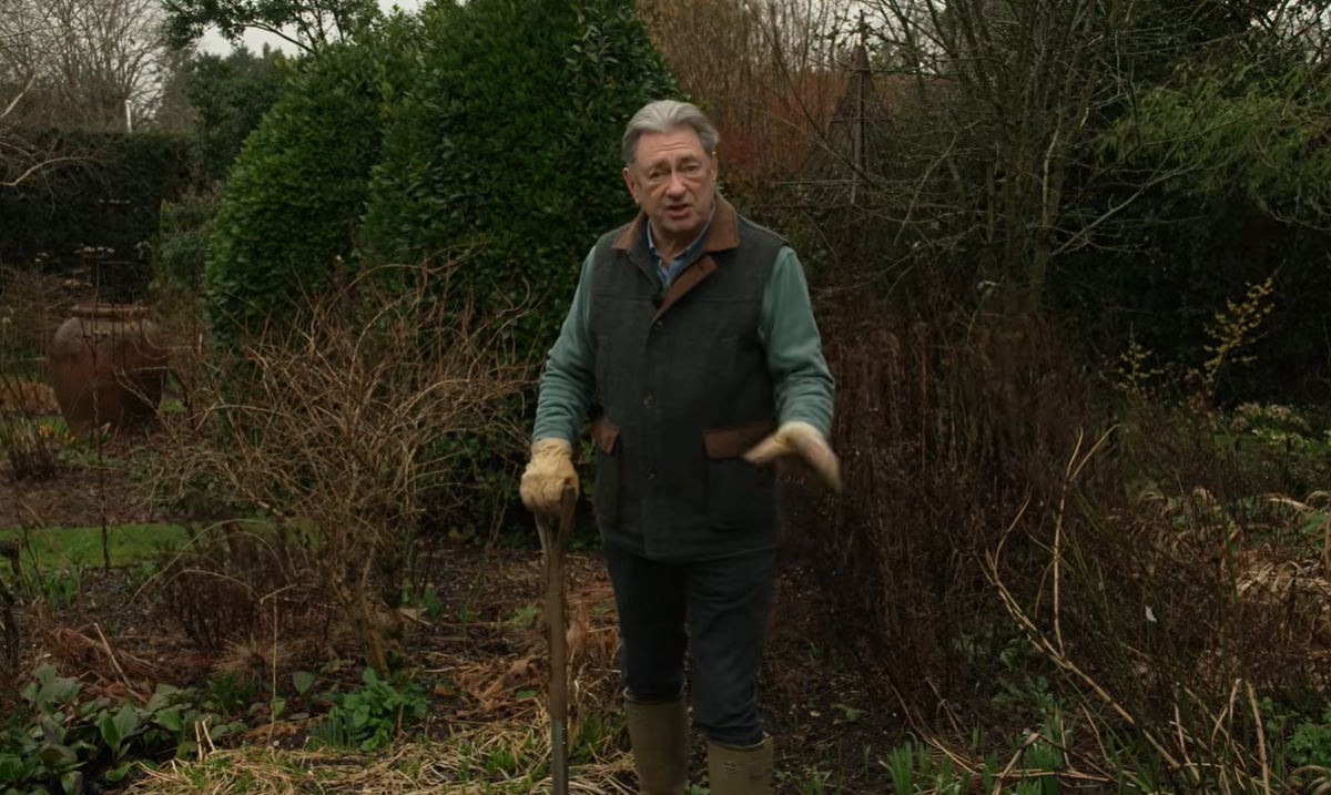Alan Titchmarsh in garden