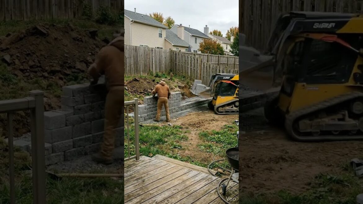 They TRANSFORMED This Sloped Backyard Into a Modern Oasis… 😳🏗️ #trending #beforeandafter #backyardt They TRANSFORMED This Sloped Backyard Into a Modern Oasis… 😳🏗️ #trending #beforeandafter #backyardt