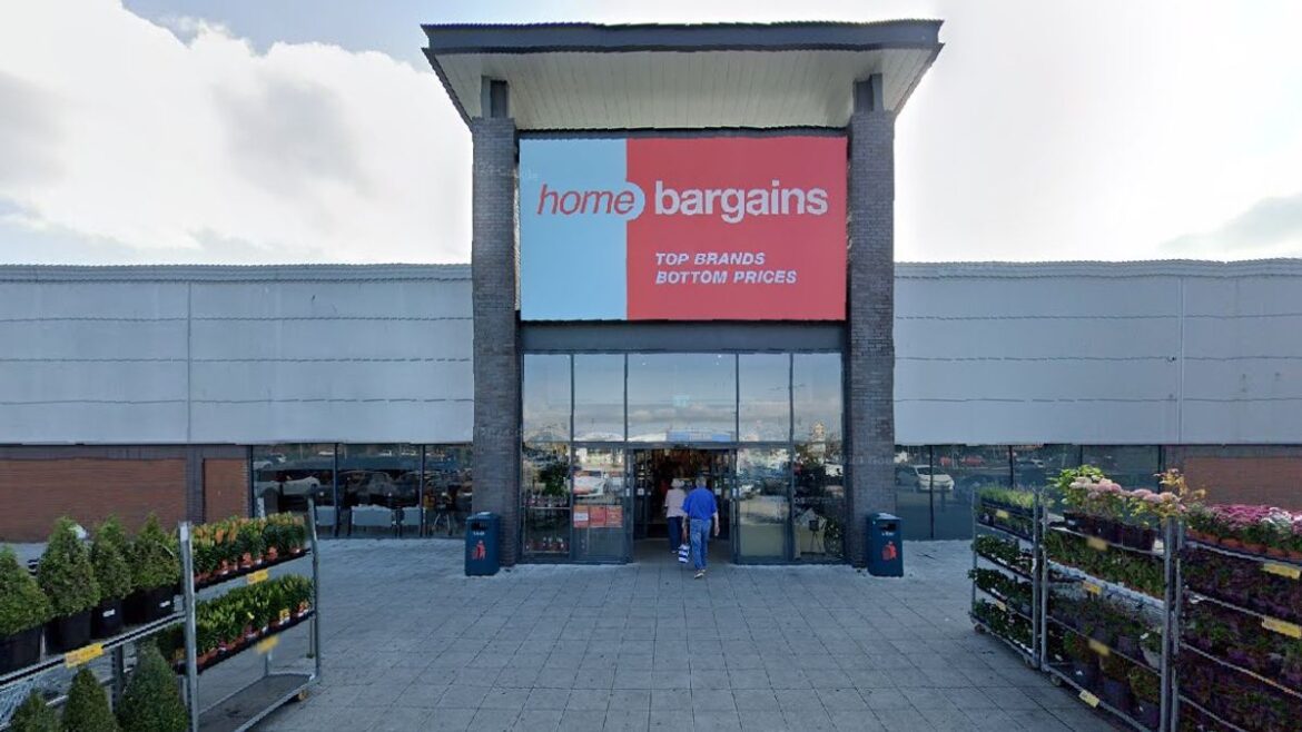 Home Bargains £4.99 item adds ‘cosy glow’ to outdoors – ‘so similar’ to B&Q £19 one Daily Mirror