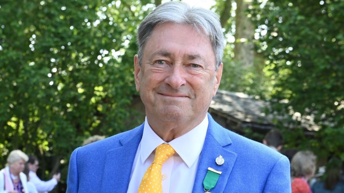 Alan Titchmarsh names three flowers he’s avoiding in new garden after huge move Daily Mirror