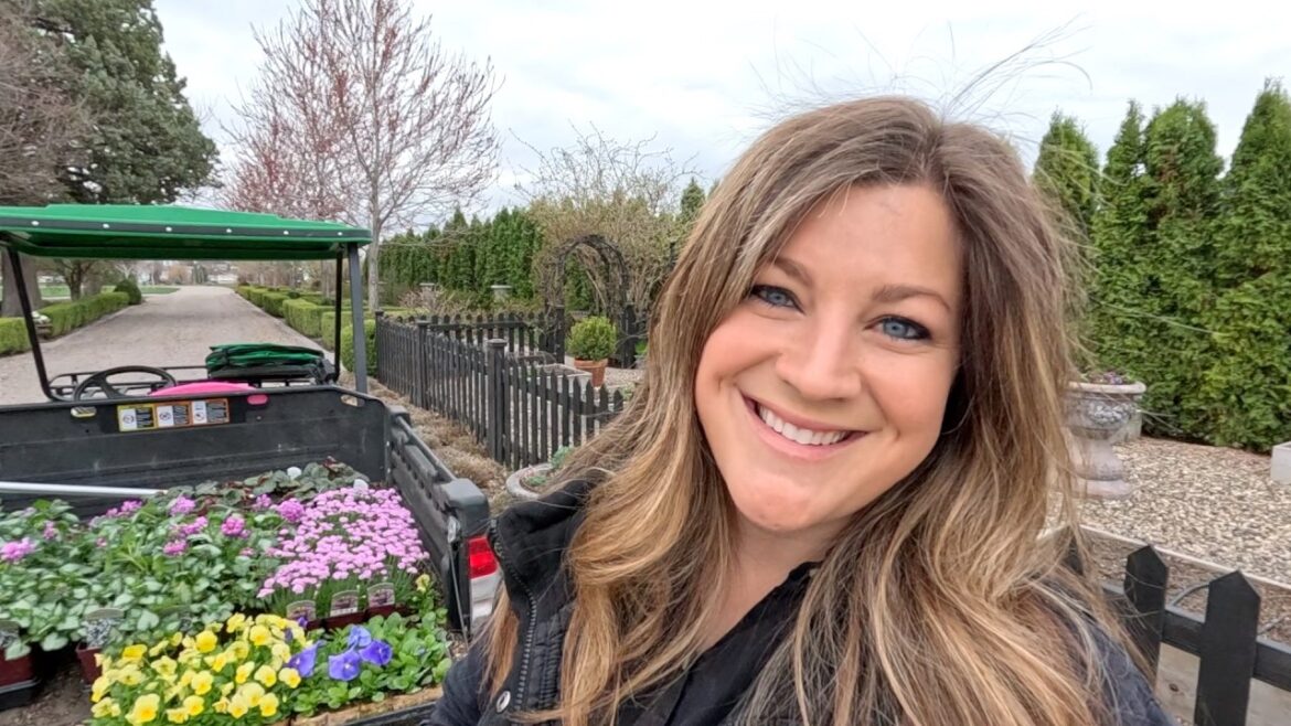 Garden Answer: Planting Perennials Around the Pond & Refreshing the Barn Containers! 🌿🌸💦 // Garden Answer Planting Perennials Around the Pond & Refreshing the Barn Containers! 🌿🌸💦 // Garden Answer