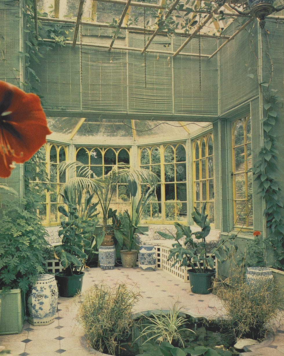japanese conservatory at cecil beaton's reddish house