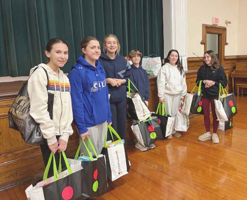 St. Joseph Religious Education students participate in food drive St. Joseph Religious Education students participate in food drive