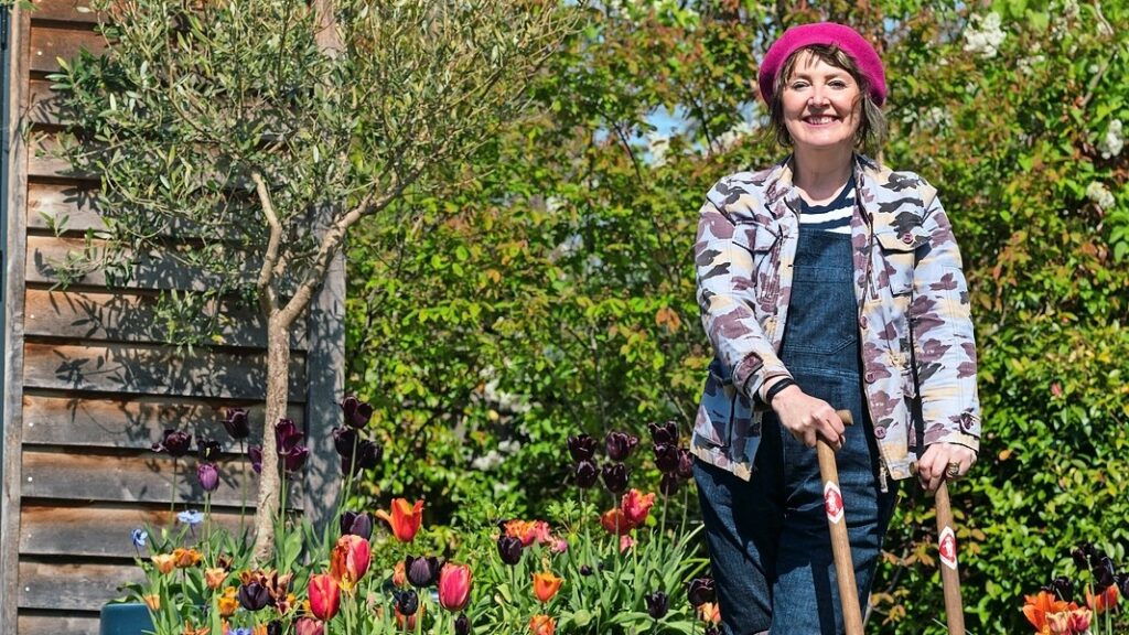 The garden designer’s guide to adding colour to your garden