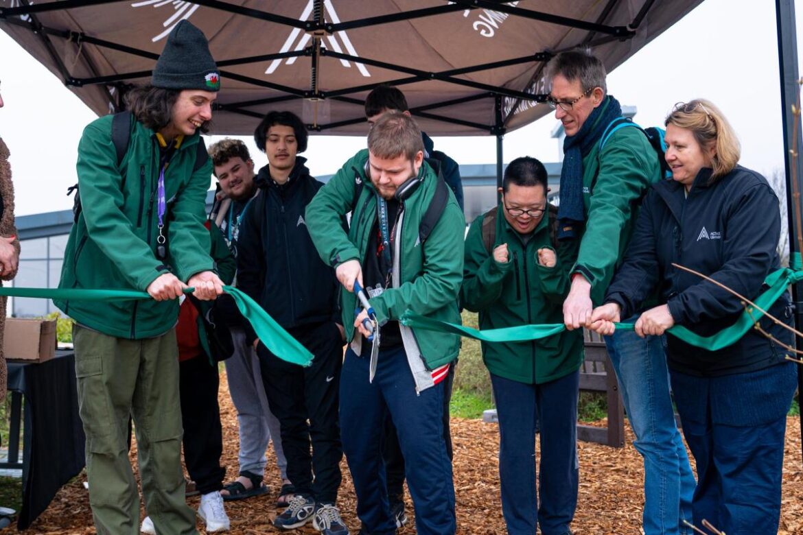 SEND students create garden at Oxford Parkway